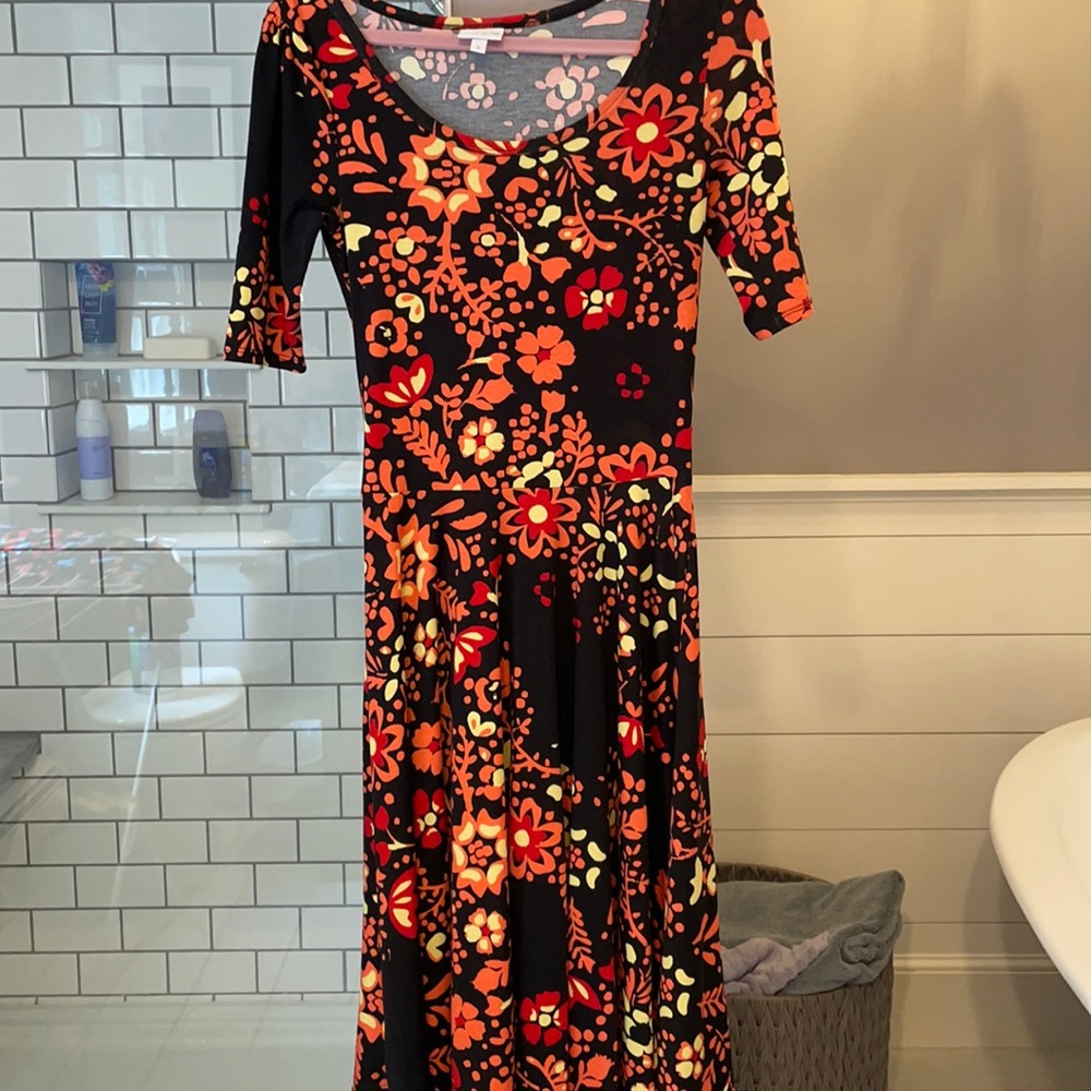 LuLaRoe Nicole Dress - Size S